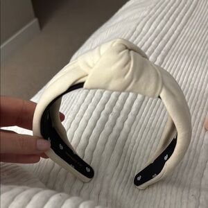 Lele Sadoughi Cream Knotted Headband